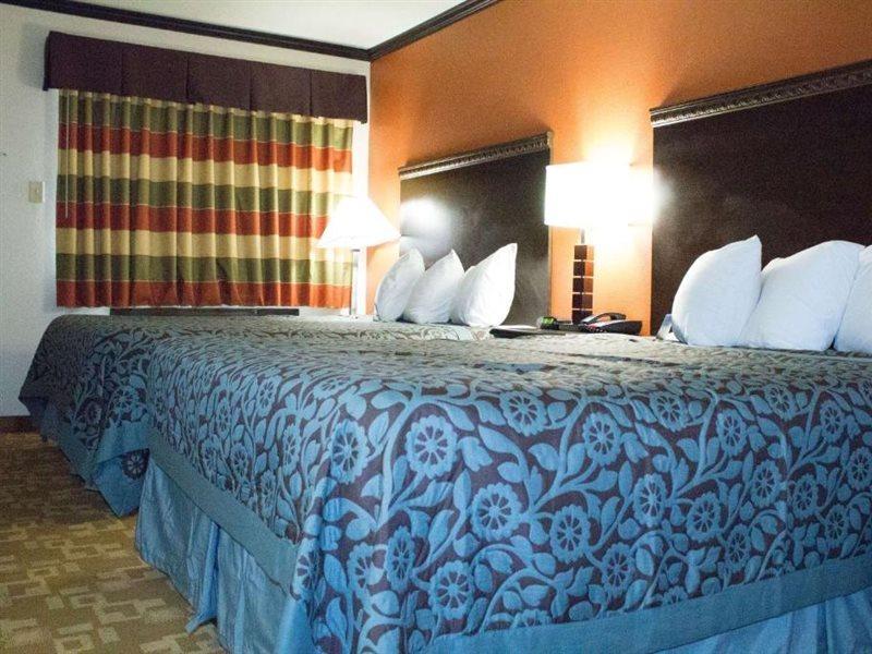 Days By Wyndham City/moore Hotel Oklahoma City