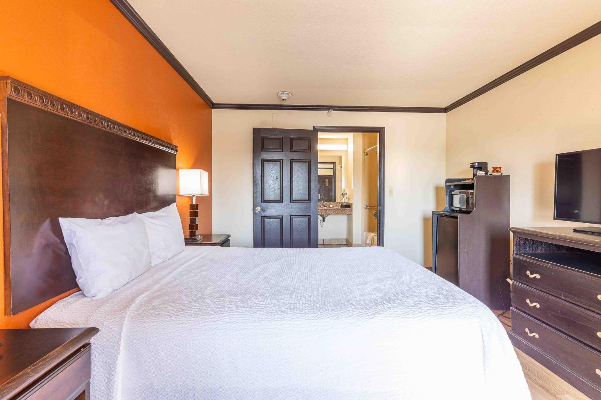 Days By Wyndham City/moore 2* Oklahoma City